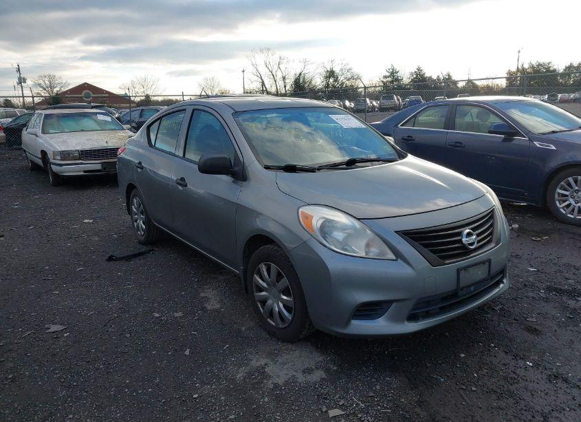 2014 Nissan Versa 1.6 S+ (VIN 3N1CN7APXEL838150) main photo