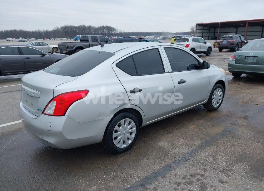 Photo 4 of 2014 Nissan Versa 1.6 S (VIN 3N1CN7APXEL860715)