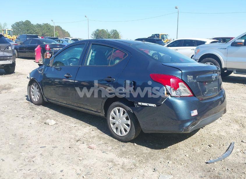Photo 3 of 2015 Nissan Versa 1.6 S (VIN 3N1CN7APXFL813704)