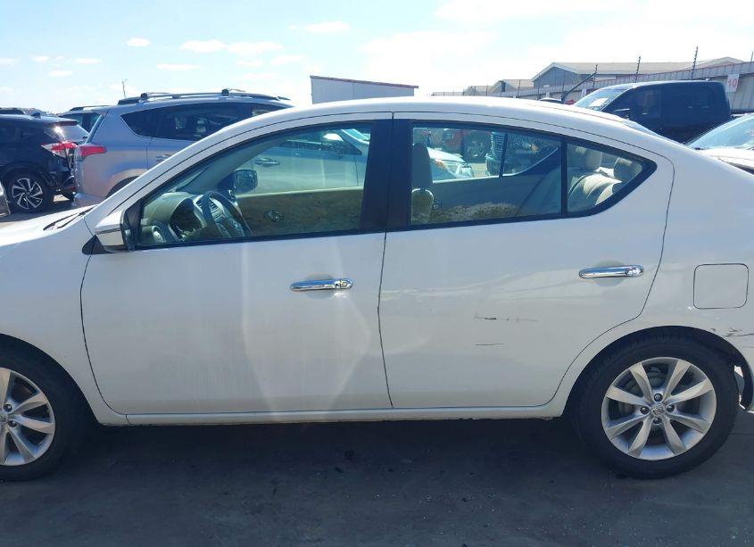 Photo 15 of 2015 Nissan Versa 1.6 SL (VIN 3N1CN7APXFL821866)