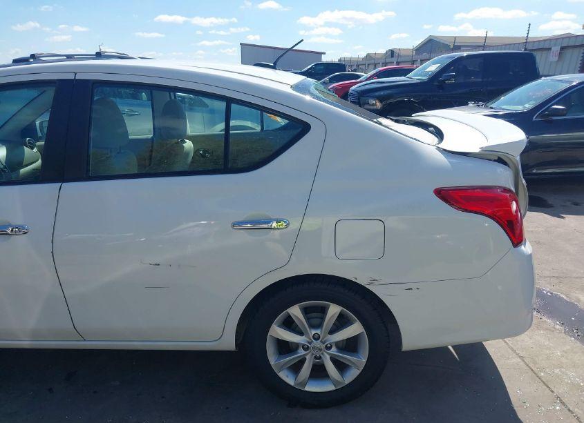 Photo 19 of 2015 Nissan Versa 1.6 SL (VIN 3N1CN7APXFL821866)