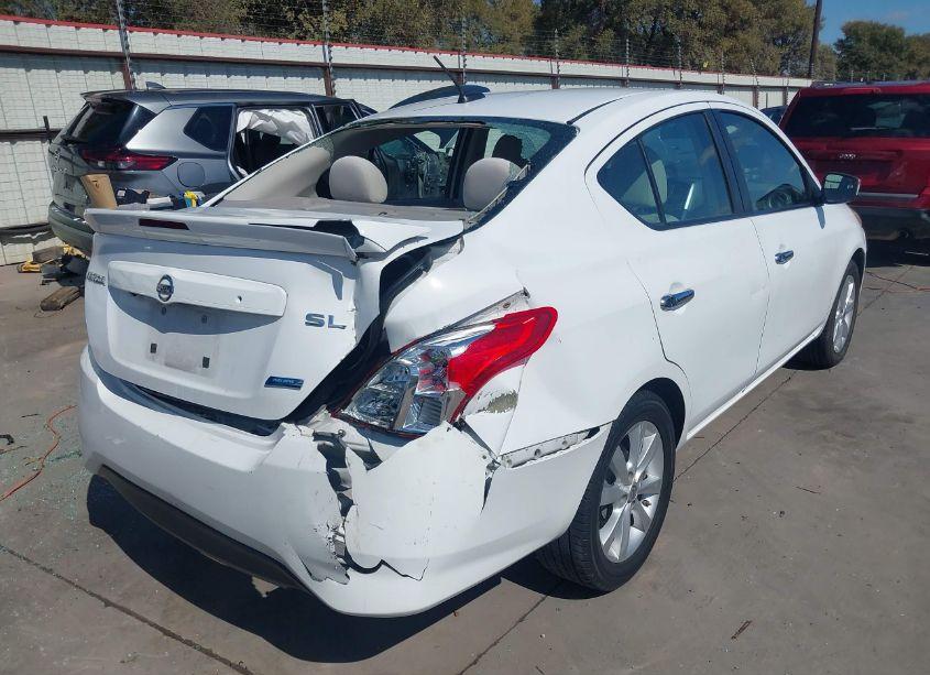 Photo 4 of 2015 Nissan Versa 1.6 SL (VIN 3N1CN7APXFL821866)