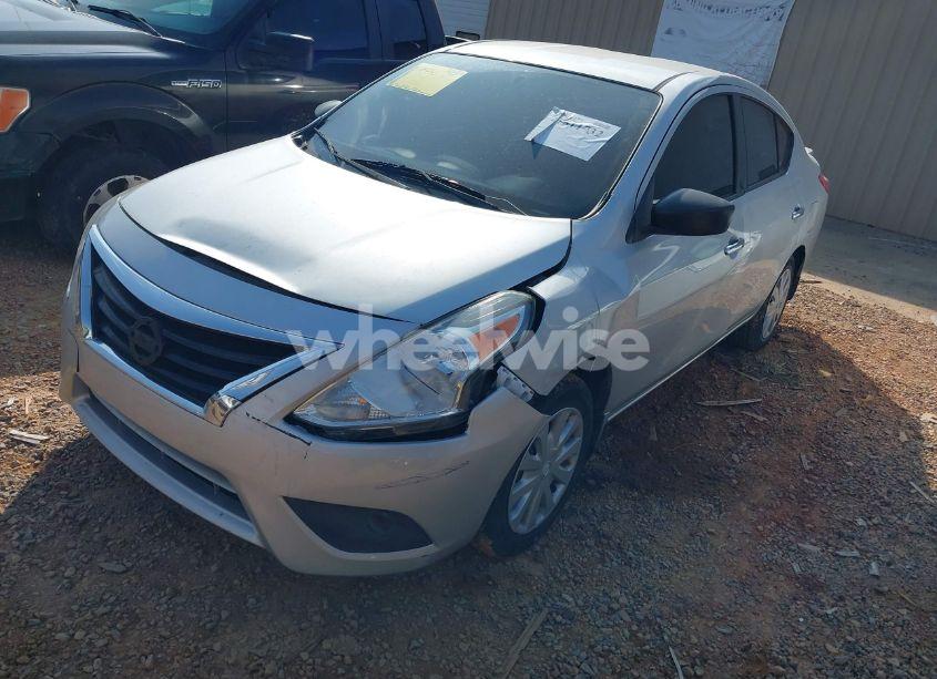 Photo 2 of 2015 Nissan Versa 1.6 SV (VIN 3N1CN7APXFL831393)