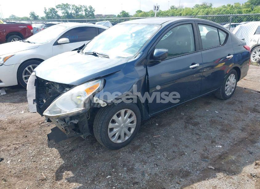 Photo 2 of 2015 Nissan Versa 1.6 S/1.6 S+/1.6 SL/1.6 SV (VIN 3N1CN7APXFL839574)