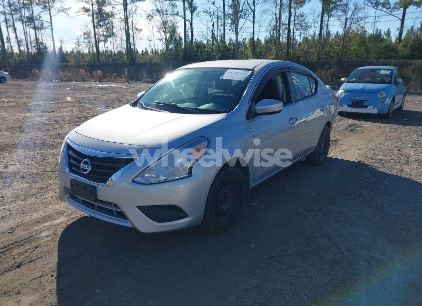 Photo 2 of 2015 Nissan Versa 1.6 SV (VIN 3N1CN7APXFL845374)