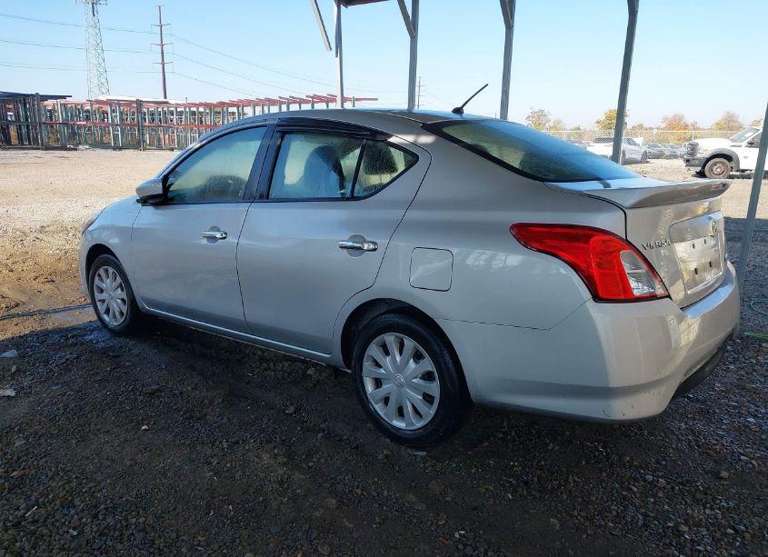 Photo 3 of 2015 Nissan Versa 1.6 SV (VIN 3N1CN7APXFL855810)