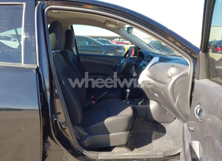 Photo 5 of 2015 Nissan Versa 1.6 SV (VIN 3N1CN7APXFL864555)