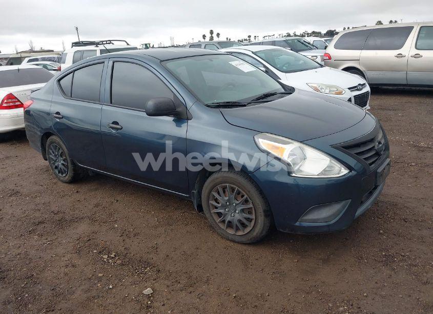 2015 Nissan Versa 1.6 S+ (VIN 3N1CN7APXFL885020) main photo