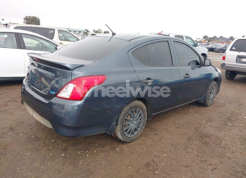 Photo 4 of 2015 Nissan Versa 1.6 S+ (VIN 3N1CN7APXFL885020)