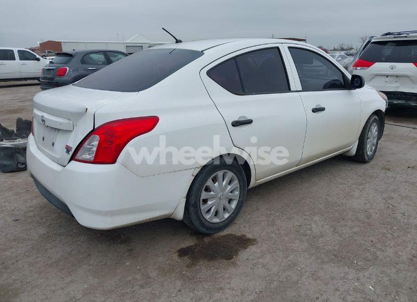 Photo 4 of 2015 Nissan Versa 1.6 S (VIN 3N1CN7APXFL909879)