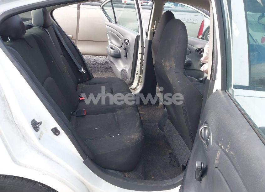 Photo 8 of 2015 Nissan Versa 1.6 S (VIN 3N1CN7APXFL920140)