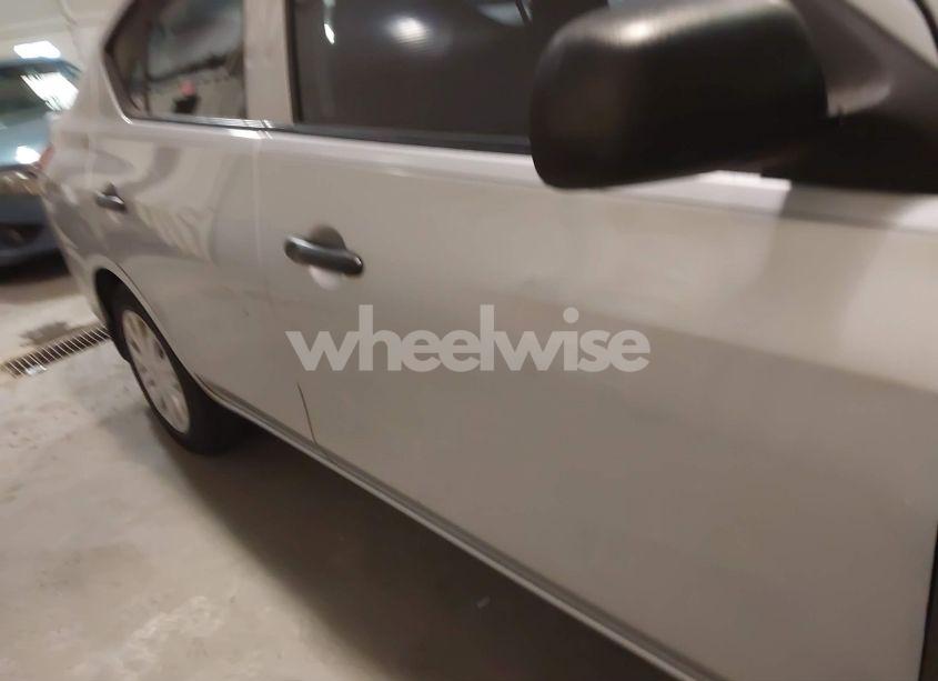 Photo 12 of 2015 Nissan Versa 1.6 S (VIN 3N1CN7APXFL930201)