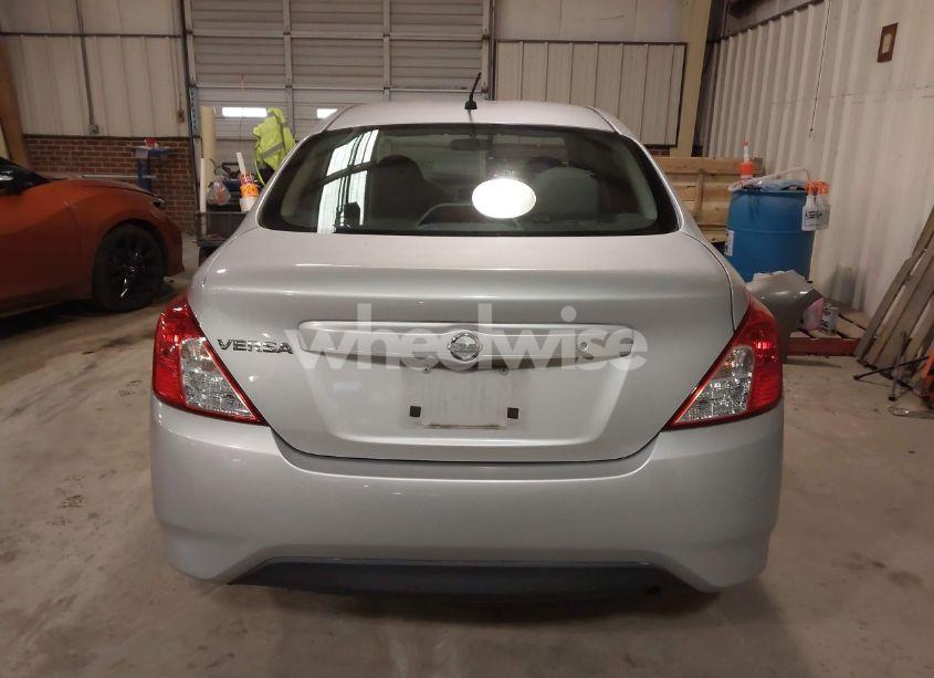 Photo 17 of 2015 Nissan Versa 1.6 S (VIN 3N1CN7APXFL930201)