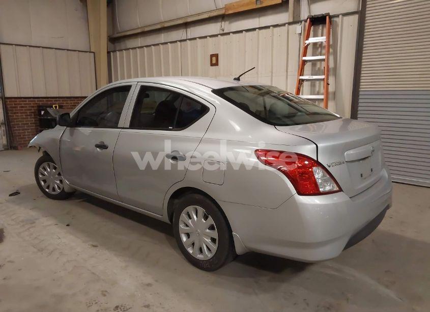 Photo 3 of 2015 Nissan Versa 1.6 S (VIN 3N1CN7APXFL930201)