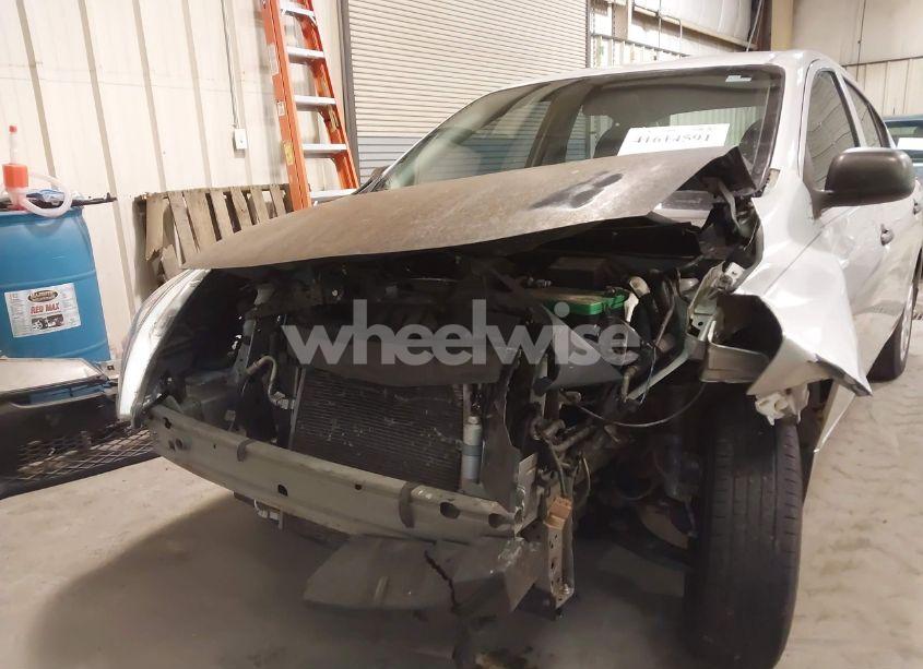 Photo 6 of 2015 Nissan Versa 1.6 S (VIN 3N1CN7APXFL930201)