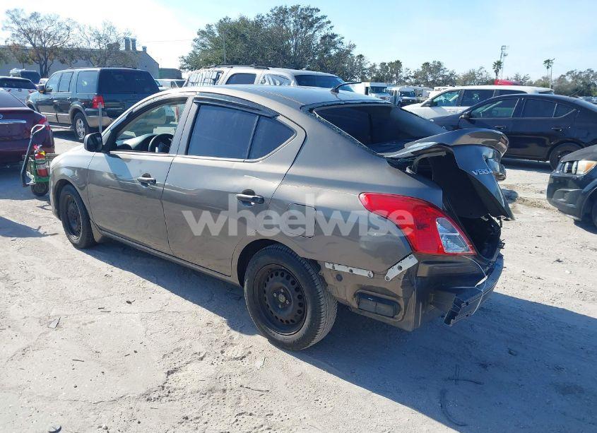 Photo 3 of 2015 Nissan Versa 1.6 S+ (VIN 3N1CN7APXFL948472)