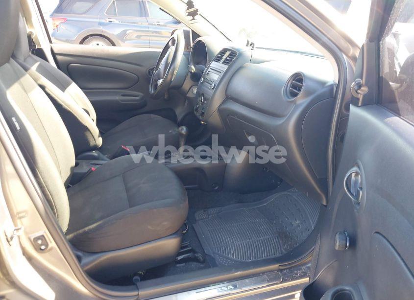 Photo 5 of 2015 Nissan Versa 1.6 S+ (VIN 3N1CN7APXFL948472)