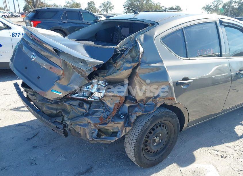 Photo 6 of 2015 Nissan Versa 1.6 S+ (VIN 3N1CN7APXFL948472)