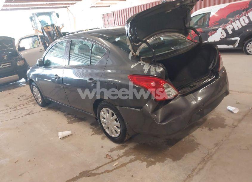 Photo 3 of 2015 Nissan Versa 1.6 S+ (VIN 3N1CN7APXFL952196)