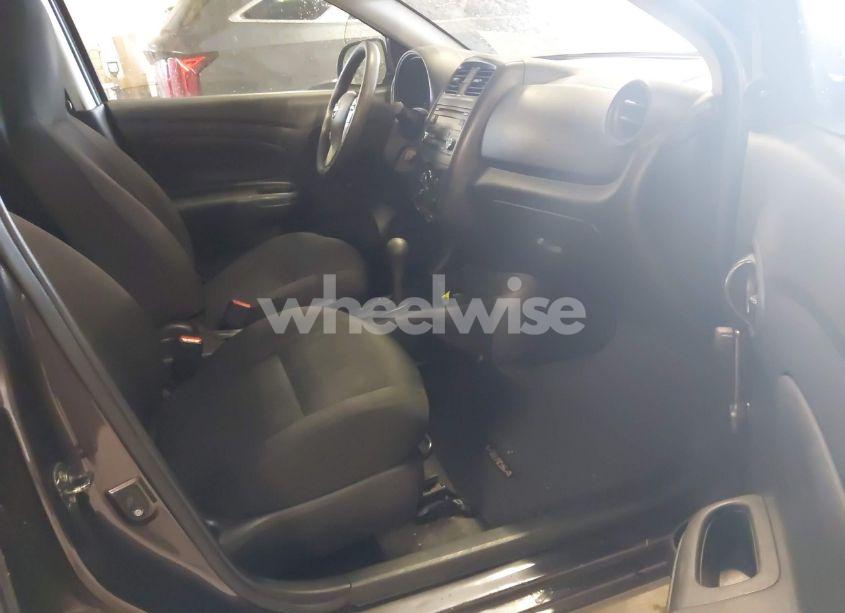 Photo 5 of 2015 Nissan Versa 1.6 S+ (VIN 3N1CN7APXFL952196)