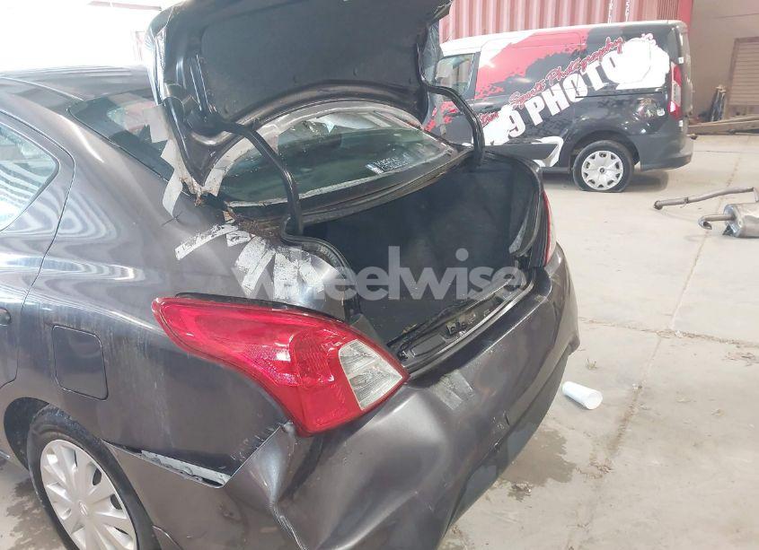 Photo 6 of 2015 Nissan Versa 1.6 S+ (VIN 3N1CN7APXFL952196)