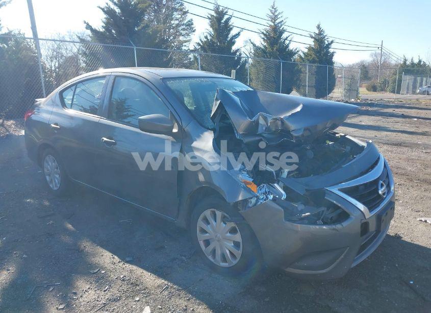 2016 Nissan Versa 1.6 S+ (VIN 3N1CN7APXGL828799) main photo