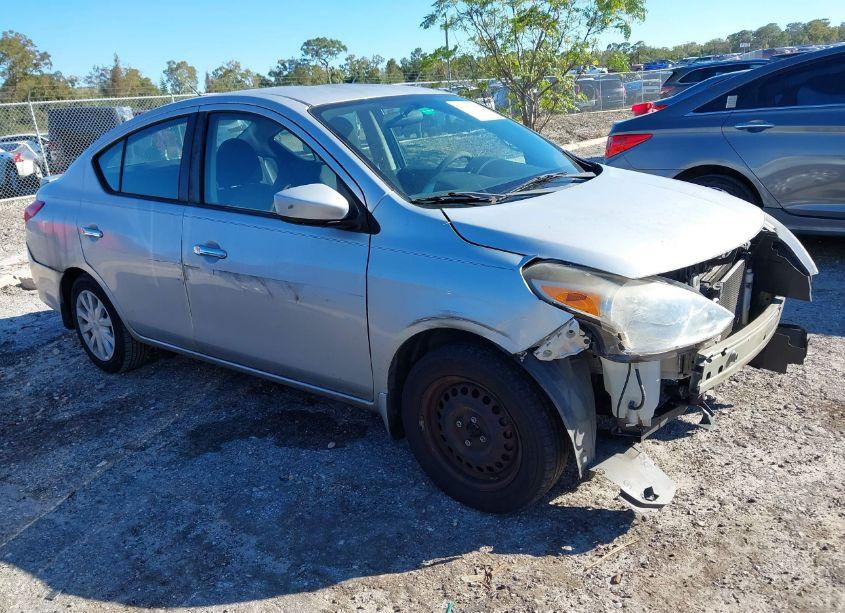 2016 Nissan Versa 1.6 SV (VIN 3N1CN7APXGL870633) main photo