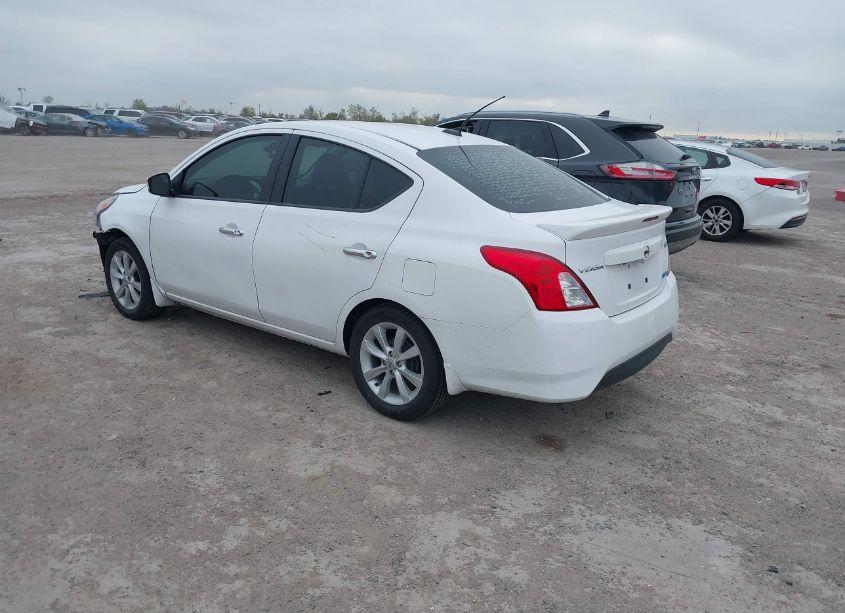 Photo 3 of 2016 Nissan Versa 1.6 SL (VIN 3N1CN7APXGL872477)
