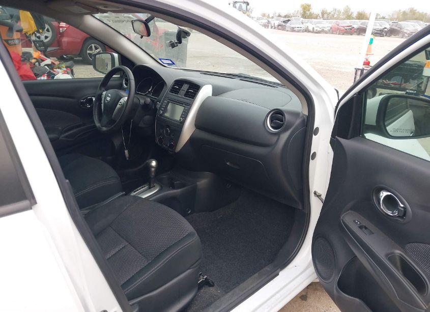 Photo 5 of 2016 Nissan Versa 1.6 SL (VIN 3N1CN7APXGL872477)