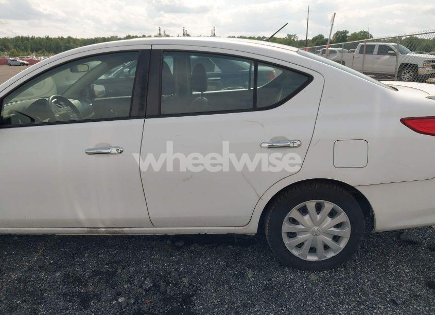 Photo 14 of 2016 Nissan Versa (VIN 3N1CN7APXGL886461)