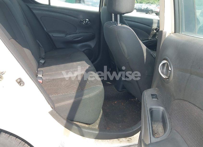 Photo 8 of 2016 Nissan Versa (VIN 3N1CN7APXGL886461)