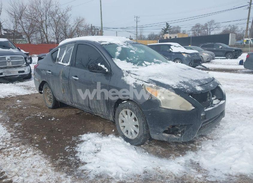 2016 Nissan Versa 1.6 SV (VIN 3N1CN7APXGL890915) main photo