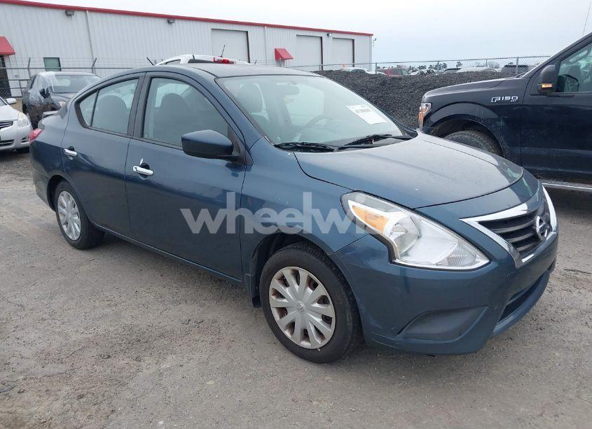 2016 Nissan Versa 1.6 SV (VIN 3N1CN7APXGL909480) main photo