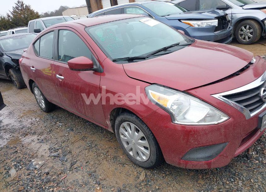 2017 Nissan Versa 1.6 SV (VIN 3N1CN7APXHK432766) main photo
