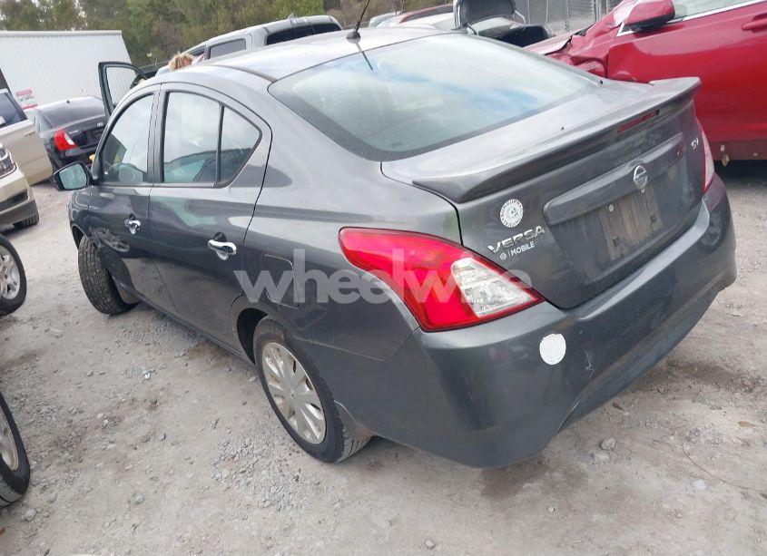 Photo 3 of 2017 Nissan Versa 1.6 SV (VIN 3N1CN7APXHL818923)