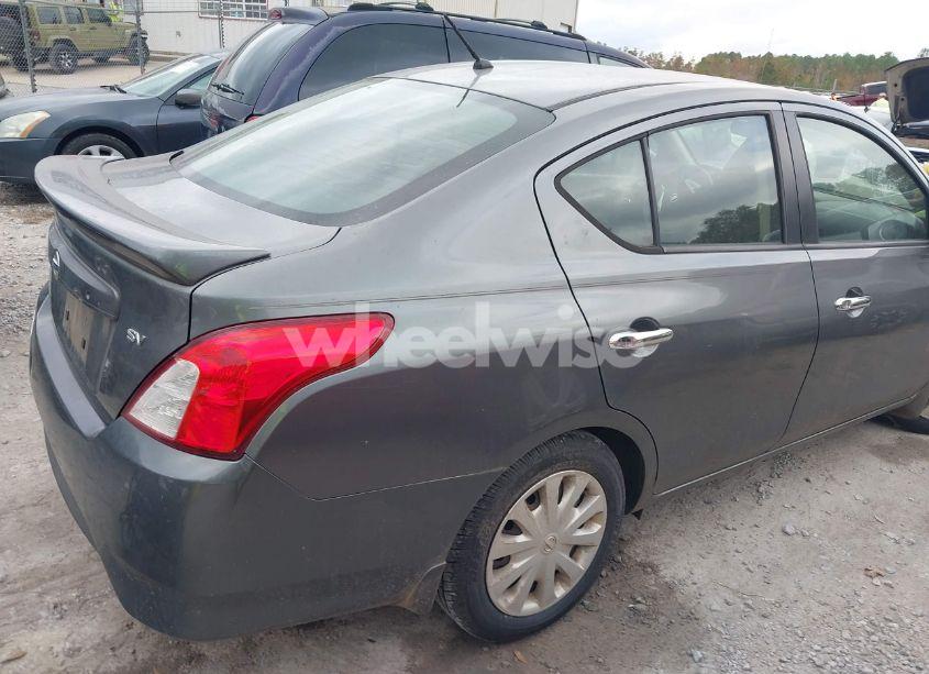 Photo 6 of 2017 Nissan Versa 1.6 SV (VIN 3N1CN7APXHL818923)