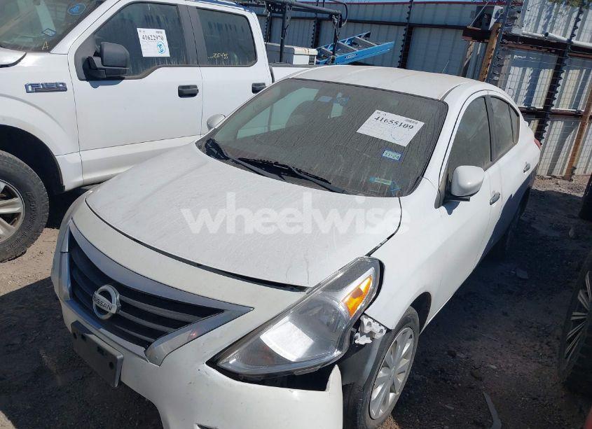 Photo 2 of 2017 Nissan Versa 1.6 SV (VIN 3N1CN7APXHL847242)