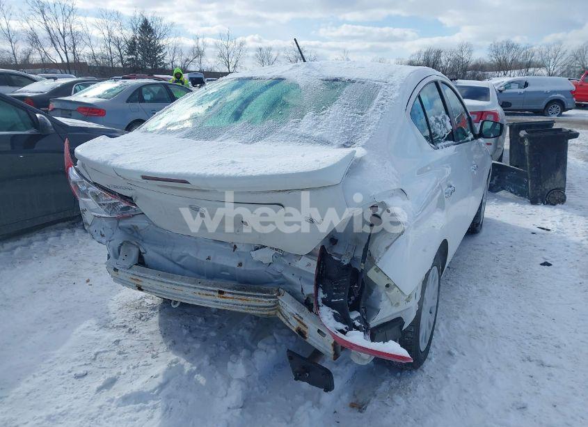 Photo 4 of 2018 Nissan Versa 1.6 SV (VIN 3N1CN7APXJK407436)