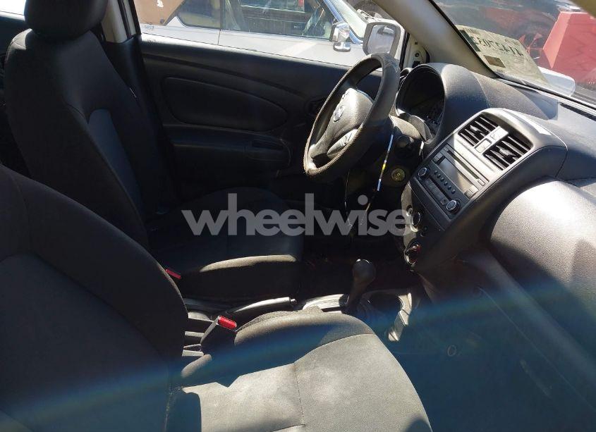 Photo 5 of 2018 Nissan Versa 1.6 S+ (VIN 3N1CN7APXJL803439)