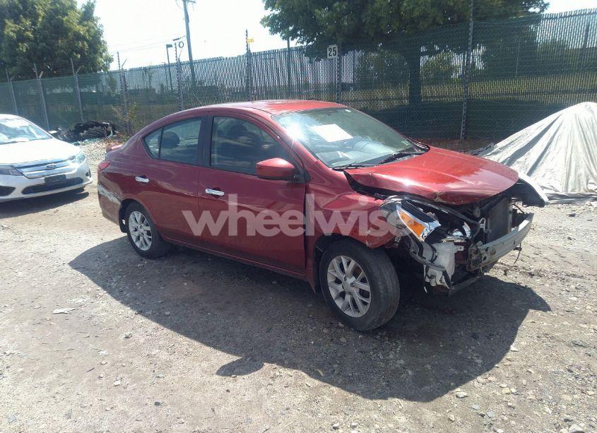 2018 Nissan Versa 1.6 SV (VIN 3N1CN7APXJL812870) main photo