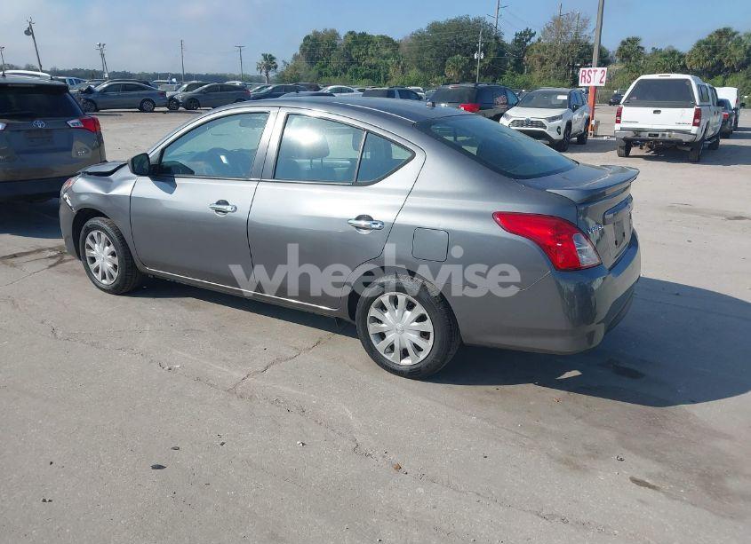 Photo 3 of 2018 Nissan Versa 1.6 SV (VIN 3N1CN7APXJL814473)