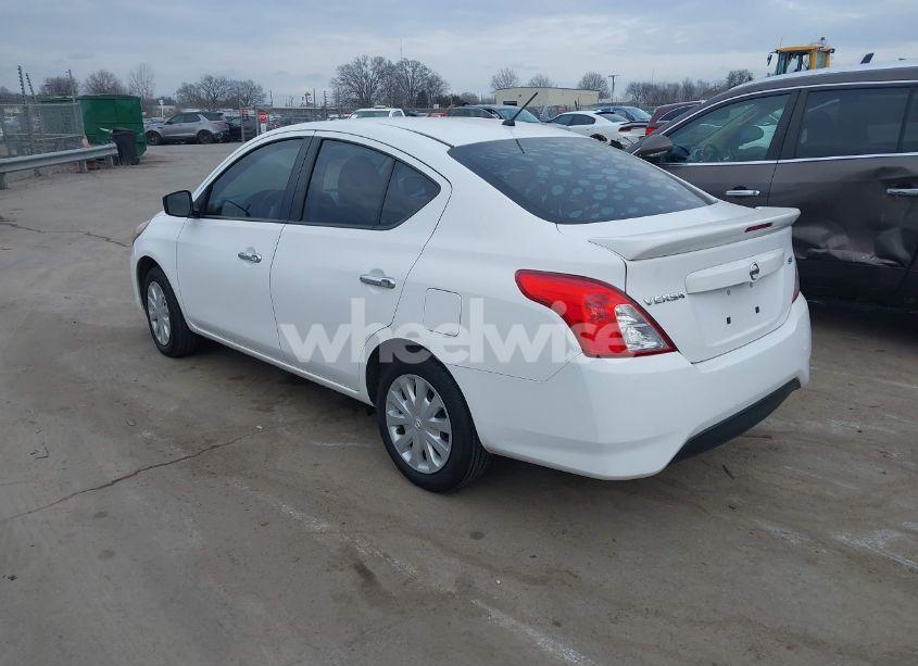 Photo 3 of 2018 Nissan Versa 1.6 SV (VIN 3N1CN7APXJL815073)