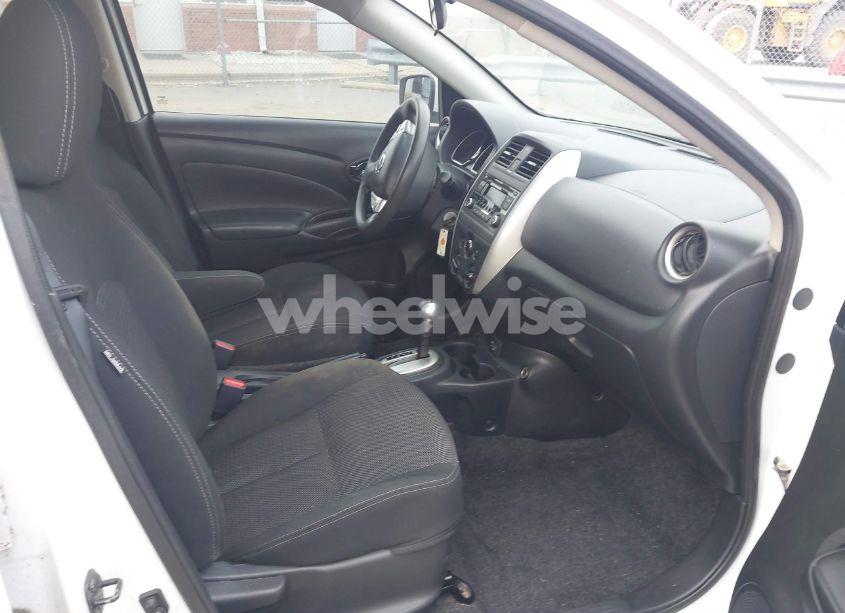 Photo 5 of 2018 Nissan Versa 1.6 SV (VIN 3N1CN7APXJL815073)