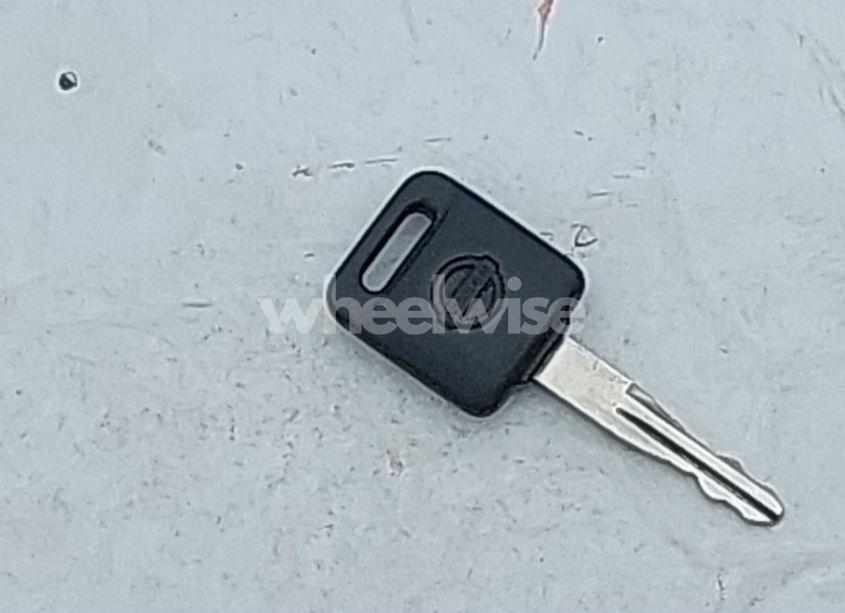 Photo 11 of 2018 Nissan Versa 1.6 S (VIN 3N1CN7APXJL884636)