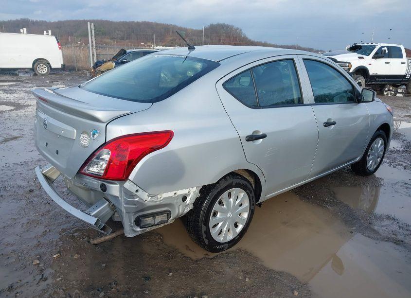Photo 4 of 2018 Nissan Versa 1.6 S+ (VIN 3N1CN7APXJL888251)