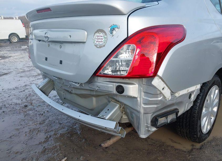 Photo 6 of 2018 Nissan Versa 1.6 S+ (VIN 3N1CN7APXJL888251)