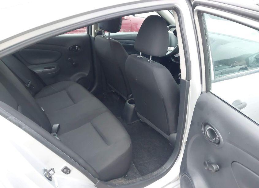 Photo 8 of 2018 Nissan Versa 1.6 S+ (VIN 3N1CN7APXJL888251)