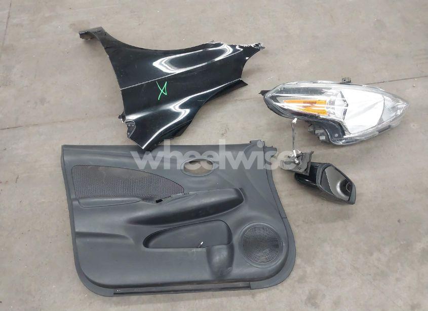 Photo 12 of 2019 Nissan Versa 1.6 SV (VIN 3N1CN7APXKL808206)