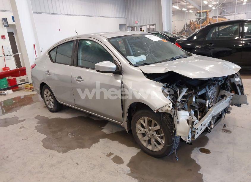 2019 Nissan Versa 1.6 SV (VIN 3N1CN7APXKL809548) main photo