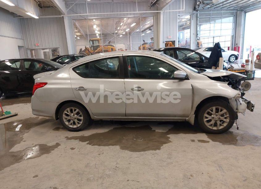 Photo 14 of 2019 Nissan Versa 1.6 SV (VIN 3N1CN7APXKL809548)